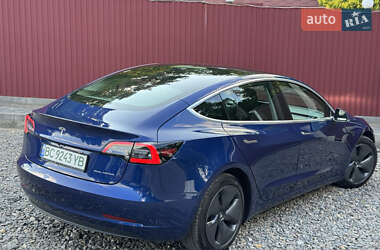 Седан Tesla Model 3 2019 в 