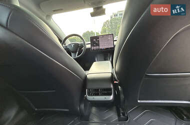 Седан Tesla Model 3 2021 в Дніпрі