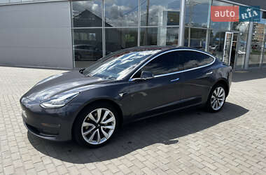 Седан Tesla Model 3 2018 в 