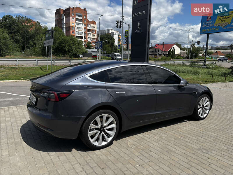 Седан Tesla Model 3 2018 в Полтаве