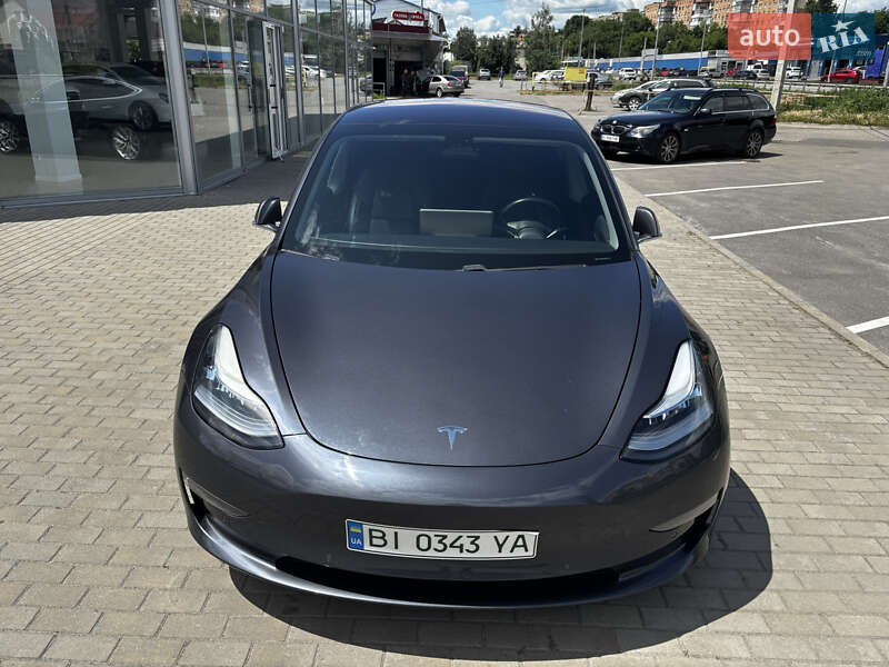Седан Tesla Model 3 2018 в Полтаве