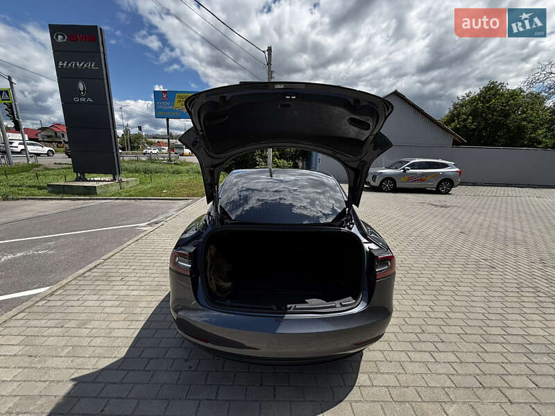 Седан Tesla Model 3 2018 в Полтаве