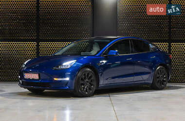 Tesla Model 3 2019