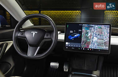 Седан Tesla Model 3 2019 в 