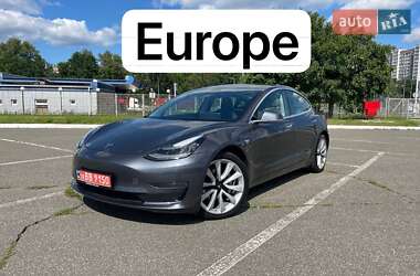 Tesla Model 3 2019