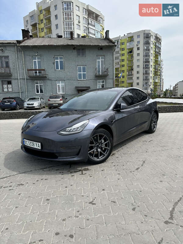 Седан Tesla Model 3 2019 в Львове фото 3 Седан Tesla Model 3 2019 в Львове