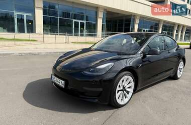 Седан Tesla Model 3 2021 в 