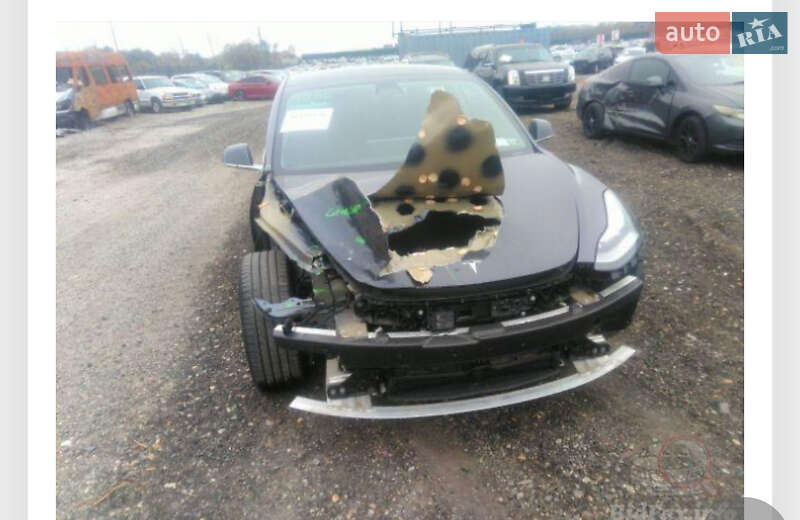 Седан Tesla Model 3 2019 в Львове фото 14 Седан Tesla Model 3 2019 в Львове