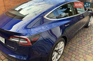 Седан Tesla Model 3 2018 в 