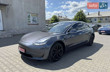 Tesla Model 3 2018