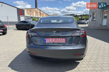 Седан Tesla Model 3 2018 в 