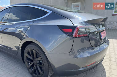 Седан Tesla Model 3 2018 в 