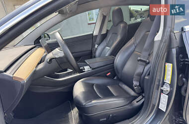 Седан Tesla Model 3 2018 в 