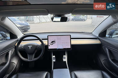 Седан Tesla Model 3 2018 в 