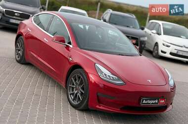 Седан Tesla Model 3 2019 в 