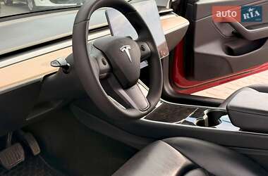 Седан Tesla Model 3 2019 в 