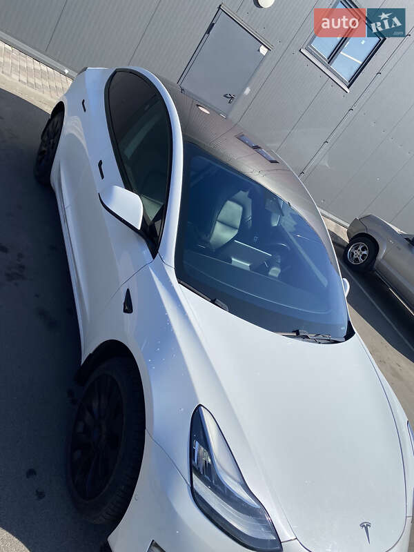 Седан Tesla Model 3 2018 в Киеве