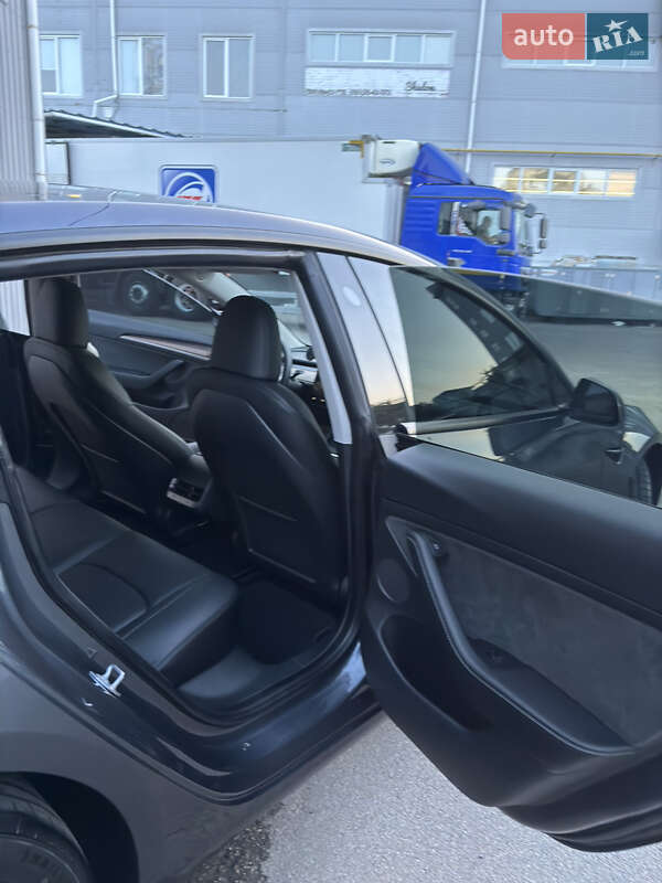 Седан Tesla Model 3 2023 в Белой Церкви