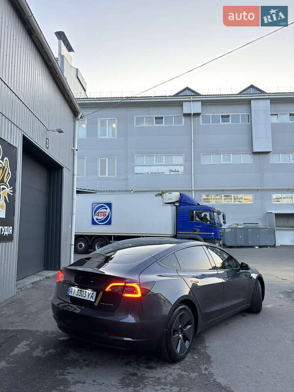 Седан Tesla Model 3 2023 в Белой Церкви