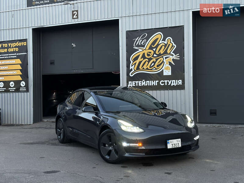 Седан Tesla Model 3 2023 в Белой Церкви