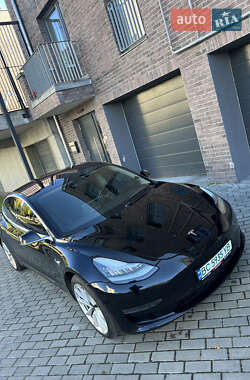 Tesla Model 3 2019