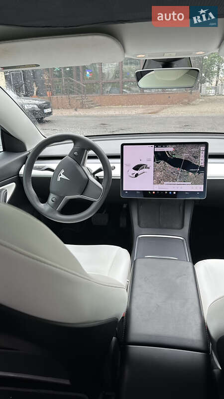 Седан Tesla Model 3 2021 в Днепре