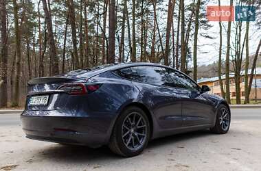 Седан Tesla Model 3 2020 в 
