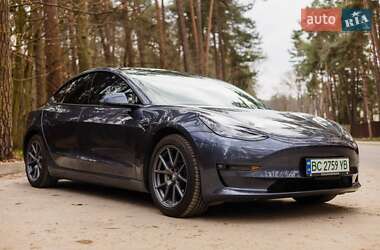 Седан Tesla Model 3 2020 в 