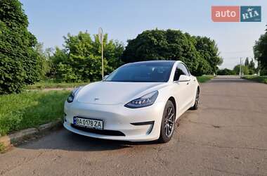 Tesla Model 3 2019 Tesla Model 3 2019