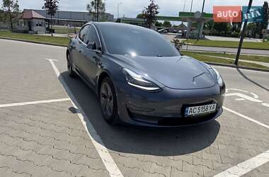 Седан Tesla Model 3 2020 в 