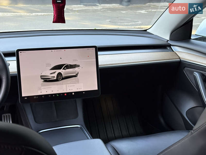 Седан Tesla Model 3 2022 в Києві
