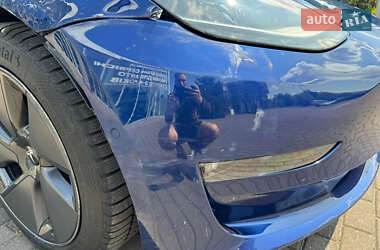 Седан Tesla Model 3 2020 в 