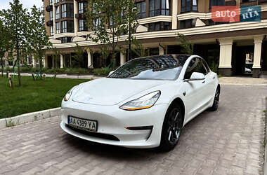 Tesla Model 3 2019