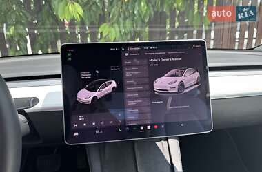 Седан Tesla Model 3 2021 в 