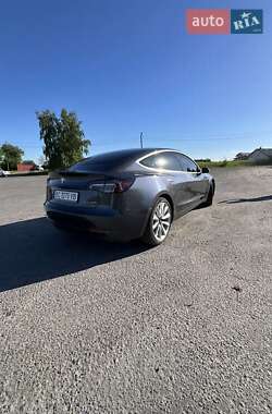 Седан Tesla Model 3 2019 в 