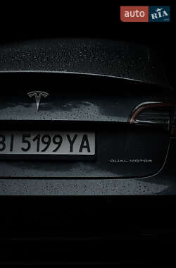 Седан Tesla Model 3 2022 в Полтаві
