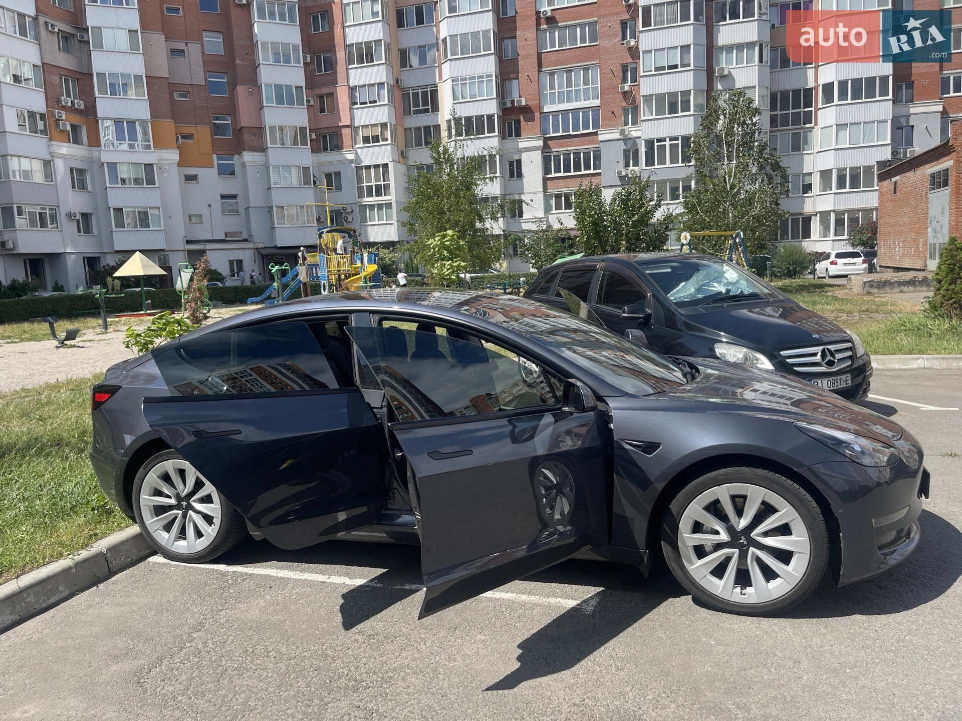2022 Tesla Model 3 - мініатюра 11