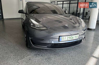 Седан Tesla Model 3 2023 в Полтаве