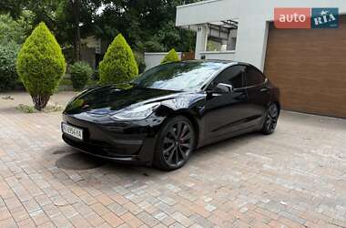 Tesla Model 3 2020