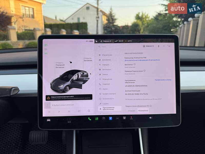 Седан Tesla Model 3 2019 в Ужгороде