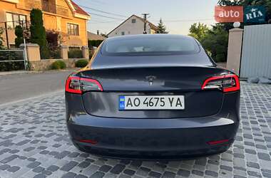 Седан Tesla Model 3 2019 в 