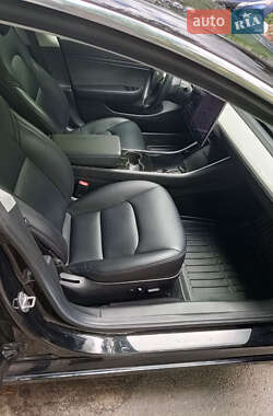 Седан Tesla Model 3 2018 в 