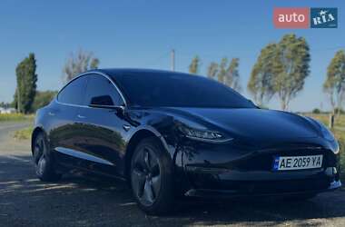 Седан Tesla Model 3 2019 в Днепре