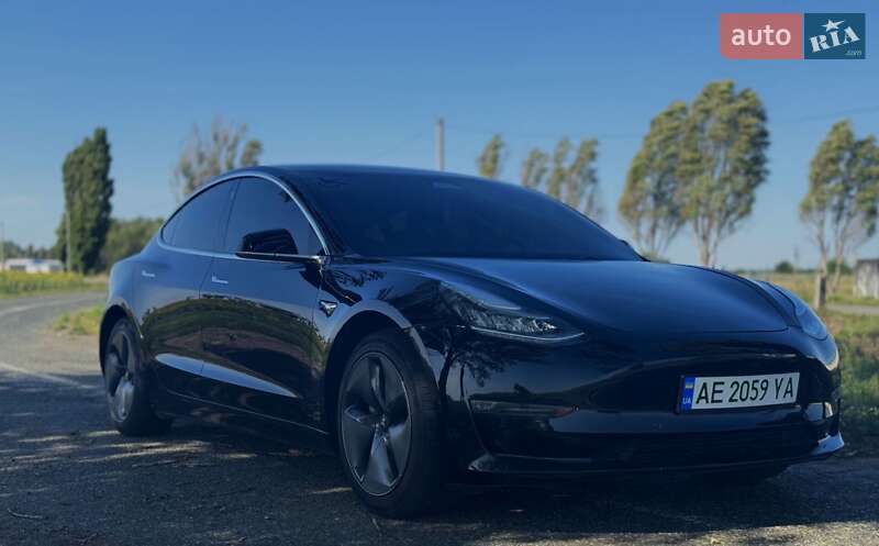 Седан Tesla Model 3 2019 в Днепре
