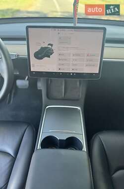 Седан Tesla Model 3 2019 в Днепре