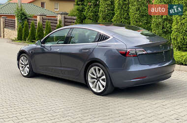 Седан Tesla Model 3 2018 в 