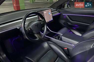 Седан Tesla Model 3 2018 в 