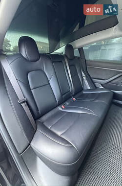 Седан Tesla Model 3 2018 в 