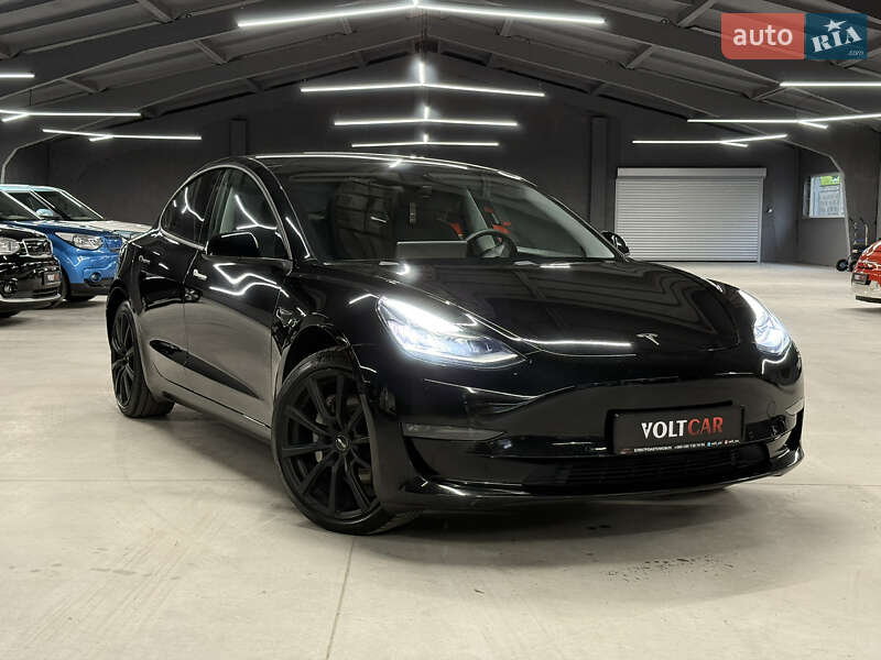 Седан Tesla Model 3 2019 в Владимире