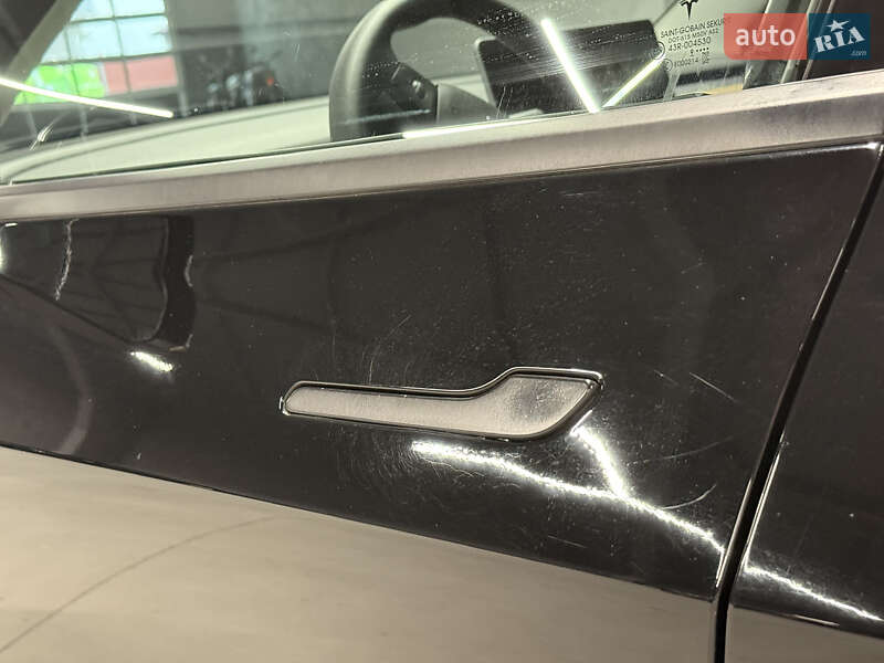Седан Tesla Model 3 2019 в Владимире